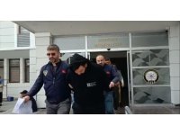 Dolandırıcılar bankada yakalandı: 1’i tutuklandı, 3’üne ev hapsi verildi