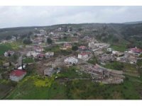 Depremin vurduğu köyde 94 ev çöktü, 17 kişi öldü