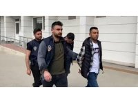 Mersin’de ’sazan sarmalı’ yöntemiyle dolandırıcılık yapan 2 şüpheli tutuklandı
