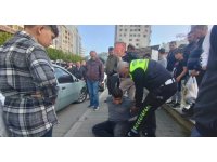 Dolmuşta patates poşetinden eroin çıktı, kaçan şüpheli yakalandı