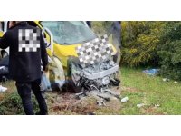 Şarampole yuvarlanan araçtaki kadın yolcu hayatını kaybetti