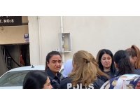 Dairede çıkan yangın genç kadın polis memurunu ağlattı