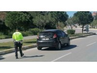 Başındaki kask sayesinde kazayı hafif atlattı