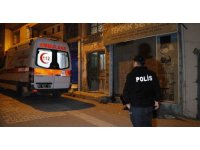 Kötü kokular gelen eve giren polis bir kişiyi ölü olarak buldu