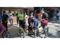 Motosiklet yayaya yol veren otomobile çarptı: 1 yaralı