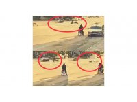 O anlar kamerada: Motosikletle otomobil  çarpıştı, sürücü savruldu