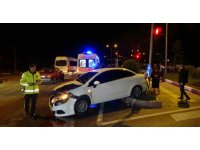 Kırmızı ışık ihlali kazaya neden oldu: 3 yaralı