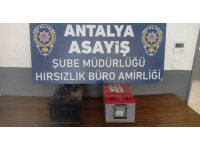 Antalya’da akü hırsızı yakalandı