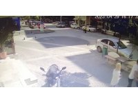 Yük taşıma paletlerini arabasına koyup kaçtı, görevliler arkasından yetişemedi