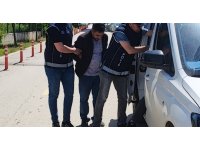 Kaçak göçmen taşıyan iki kişi yakalandı