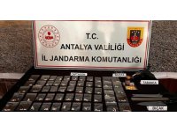Antalya’da uyuşturucu operasyonu: 2 gözaltı