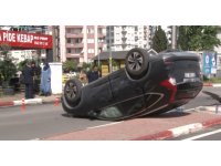 Kavşakta otomobiller çapıştı, takla atan araçtaki sürücü yaralandı