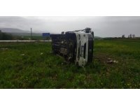 Isparta’da minibüs devrildi: 1 ölü, 5 yaralı