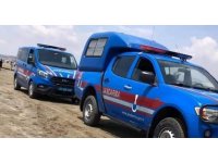 Serinlemek için girdiği denizde boğuldu