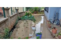 Sağanak yağış Mersin’de hayatı olumsuz etkiledi