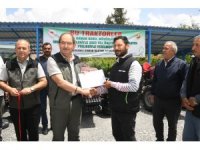 ORKÖY desteği ile 5 çiftçiye traktör verildi