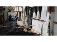 Antalya’da 22 milyon liraya satışta olan tarihi binadaki yangın geceyi aydınlattı