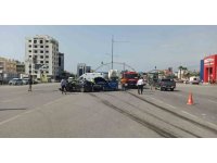 Hatay’da freni patlayan kamyon zincirleme kazaya neden oldu: 13 yaralı