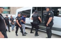 Antalya’da polis tarafından aranan 60 firari yakalandı