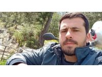 Motosikleti ile araca çarpan sürücü öldü