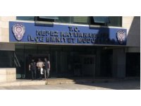 Antalya’da kesinleşmiş hapis cezası bulunan 2 firari yakalandı