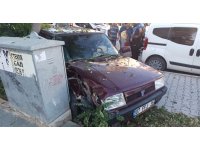 Otomobil önce kaldırılma ardından ağaca çarptı: 1 yaralı