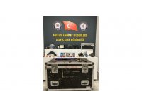 Antalya’da araçların plakalarını çalan hırsızlar yakalandı