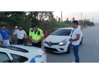 Plakasız otomobille kaza merakı pahalıya patladı, 6 bin 800 TL ceza yazıldı