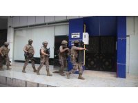 Mersin merkezli 2 ilde tefeci ve dolandırıcılara şafak operasyonu: 13 gözaltı kararı