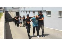 Uyuşturucu sattığı öne sürülen 5 zanlı tutuklandı