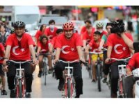 Başkan Yücel’den öğrencilere karne hediyesi