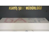 Sürücüyü aracından indirip bıçak zoruyla gasp eden 3 kişi tutuklandı