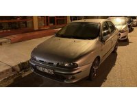 Burdur’da bir şahıs park halindeki 6 otomobilin aynasını kırıp kaçtı