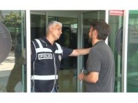 AYT’ye 7 dakika geç kaldı, kapıyı açtırsa da içeri girmeyi başaramadı