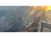 Mersin’de kaza yapan tır alev alev yandı