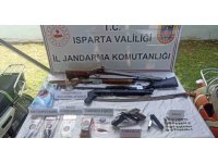 Isparta’da uyuşturucu operasyonunda 2 kişi tutuklandı