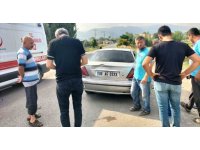 Osmaniye’de kamyonetle otomobil çarpıştı: 2 yaralı