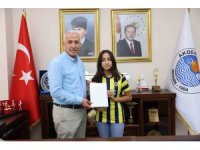 Başkan Gültak, Akdeniz’in LGS birincisi ile görüştü