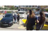 Hatay’da hırsızlık şüphelisi 2 kadın tutuklandı