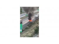 Adana’da otoyolda motosiklet alev topuna dönüştü