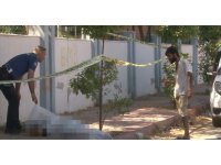 Kaldırım üzerinde cansız bedeni bulunan şahsın kimliğini dondurma yiyerek teşhis etmeye çalıştı