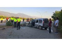 Polis aracıyla otomobil çarpıştı: 3’ü polis 4 yaralı