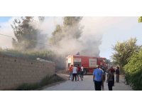 Kadirli Orman İşletmesine ait tomruk deposunda yangın
