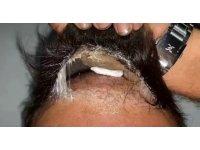 Şüphelinin peruğundan uyuşturucu çıktı