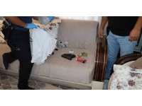 Mersin’de organize suç örgütü çökertildi: Avrupa ülkelerinde geçerli çok sayıda sahte kimlik ve sürücü belgesi ele geçirildi