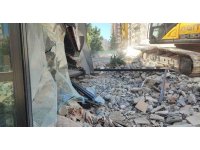 10 katlı bina 7 saniyede yerle bir oldu