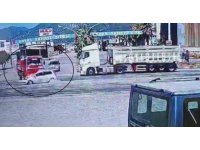 Çocuğun hayatını kaybettiği kaza anı kameraya yansıdı