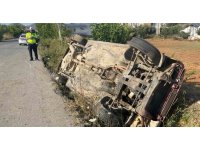 Kaza yapan sürücü aracını olay yerinde bırakıp gitti