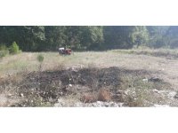 Manavgat’taki yangın ormana sıçramadan söndürüldü