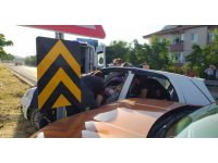 Antalya’da kontrolsüz kavşakta kaza: 3 yaralı